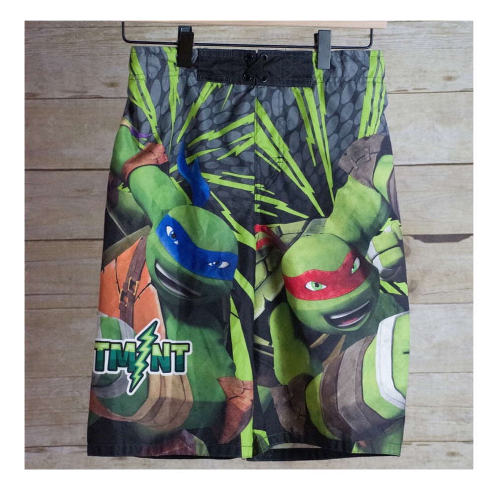 📦 SOLD 📦 Boys swim trunks / Ninja Turtles